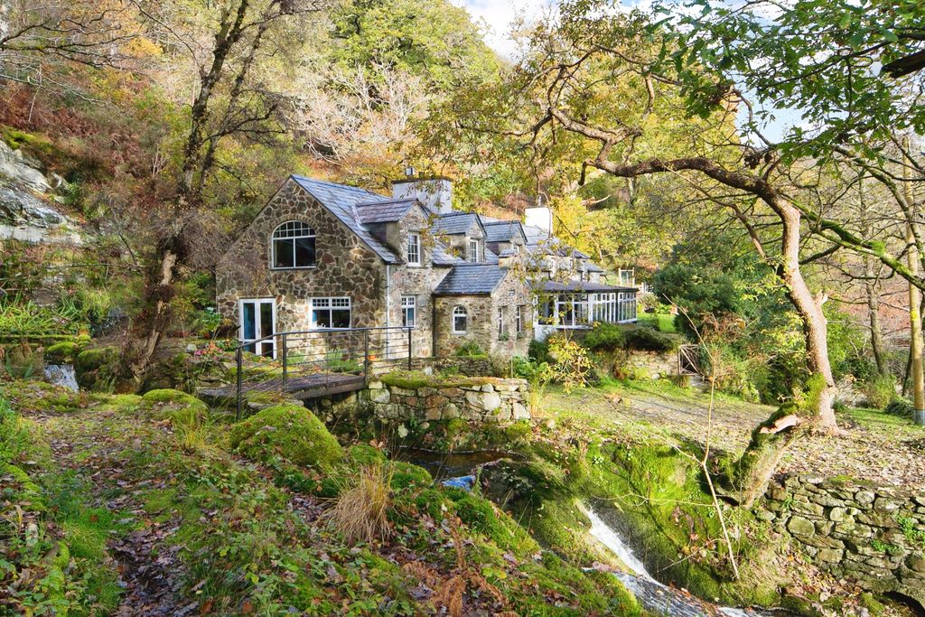 Property photo 1 of 40 Photography