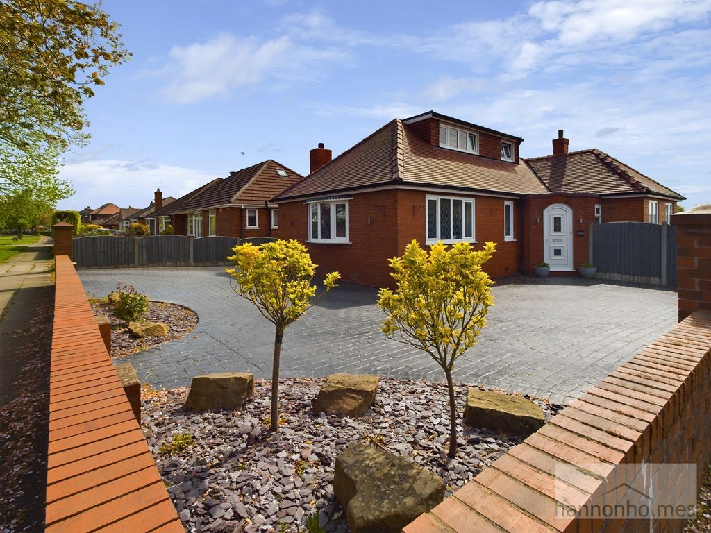 Property photo 1 of 44 Cam01073G0-Pr0137-Still081