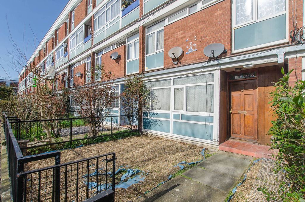 Property photo 1 of 6