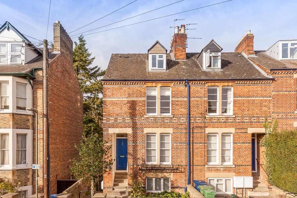 Property photo 2 of 8 45375