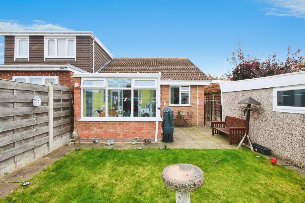 Property photo 2 of 20 Pnmb0296