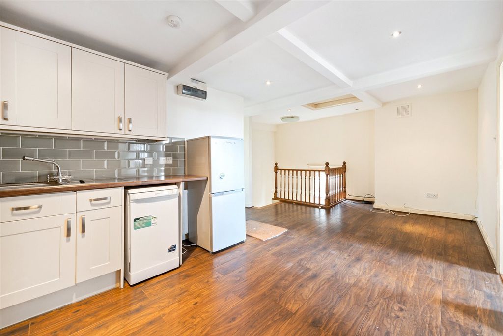 Property photo 2 of 10 Picture No. 14