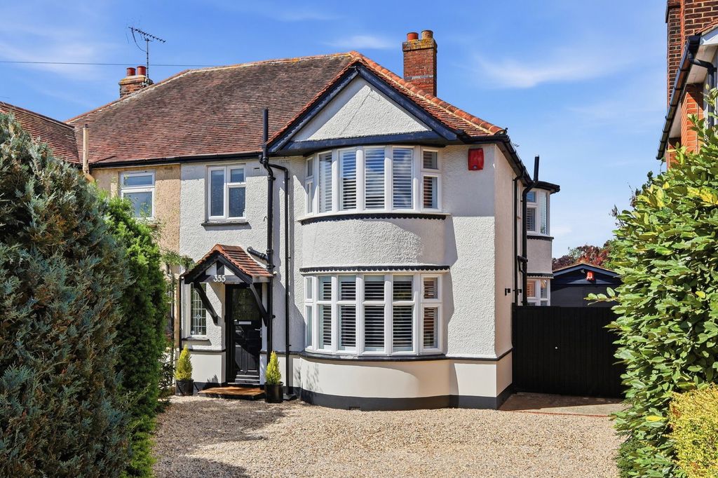 Property photo 2 of 43