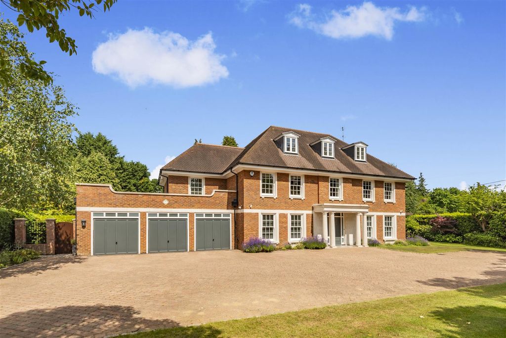 Property photo 1 of 22 8652436-Exterior23.Jpg