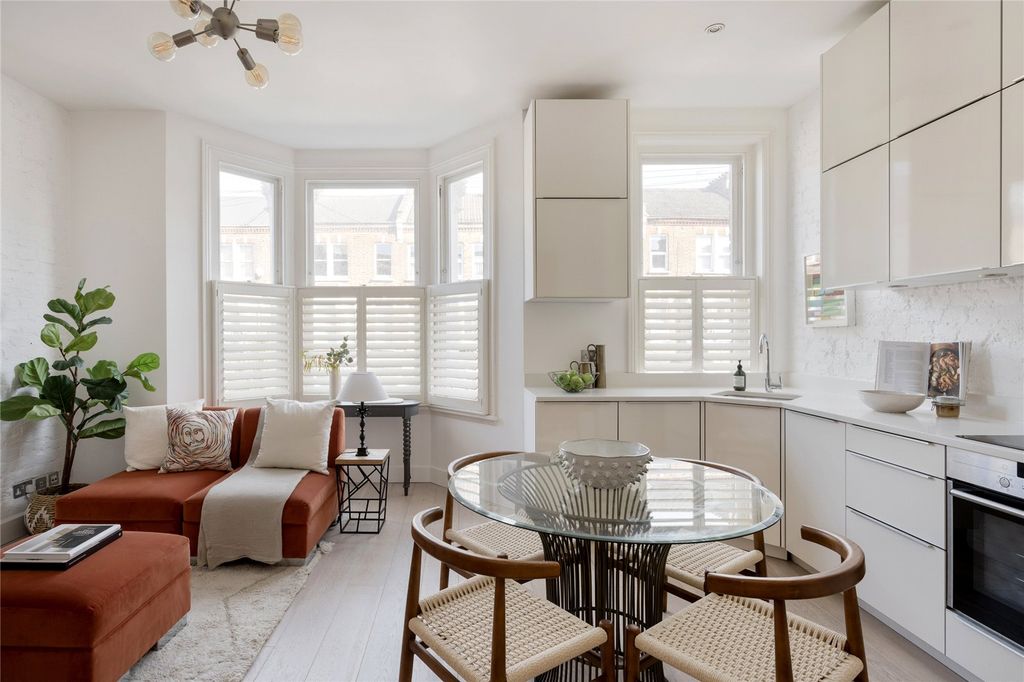 Property photo 2 of 11 Picture No. 04