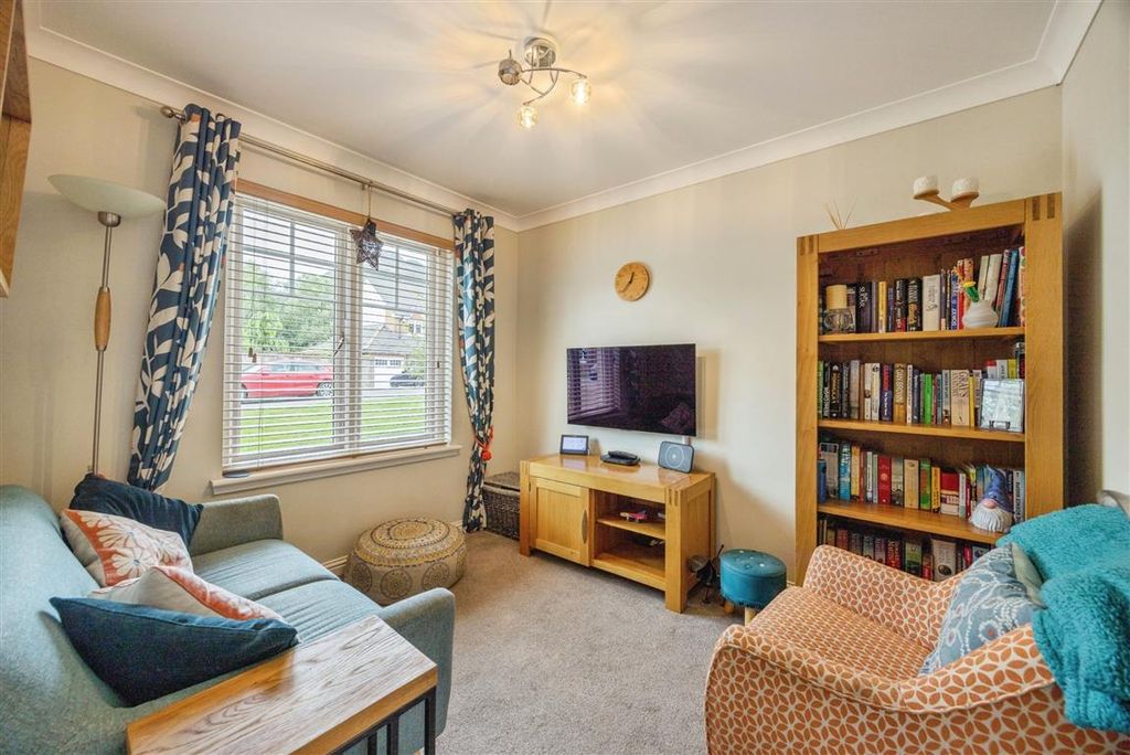 Property photo 3 of 25
