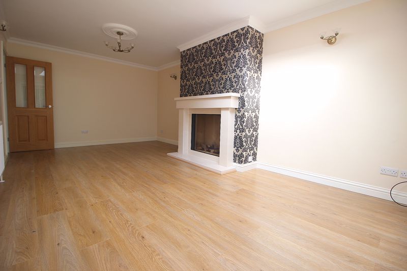 Property photo 3 of 19 Photo 27