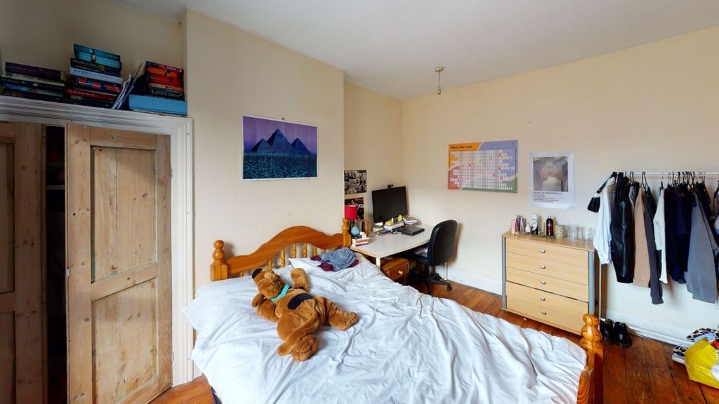 Property photo 2 of 6