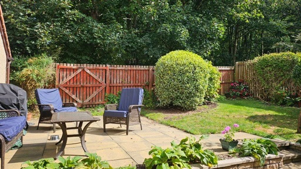 Property photo 2 of 48