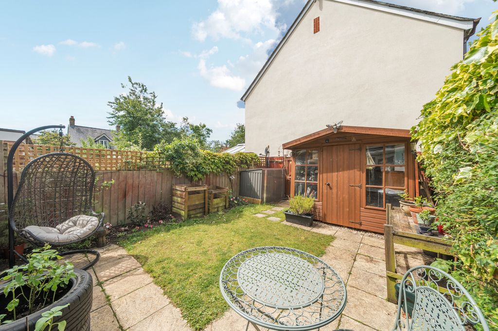 Property photo 2 of 9 2