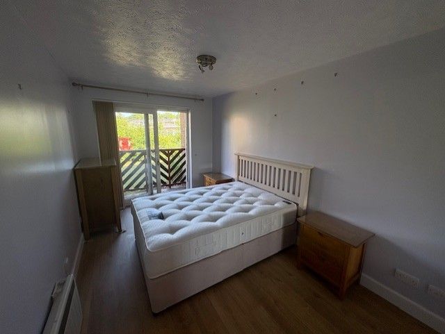 Property photo 3 of 9 Bedroom