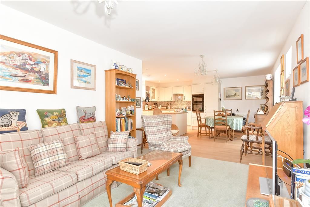Property photo 1 of 6 Kitchen/Lounge/ Dining Area