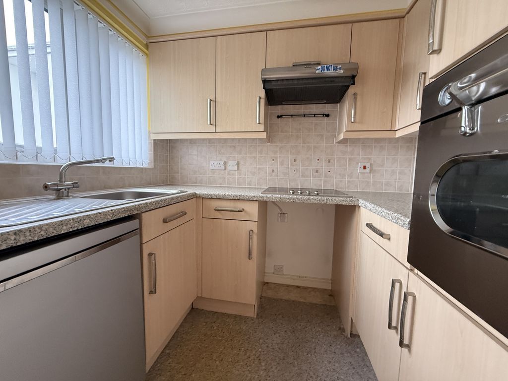 Property photo 3 of 11 Photo 6