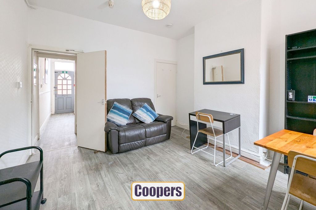 Property photo 3 of 13 Rear Reception Room
