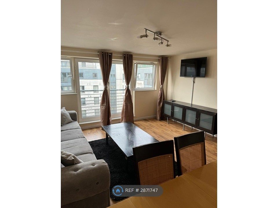 Property photo 3 of 11