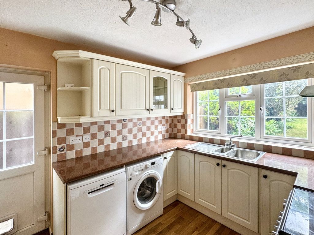 Property photo 3 of 19