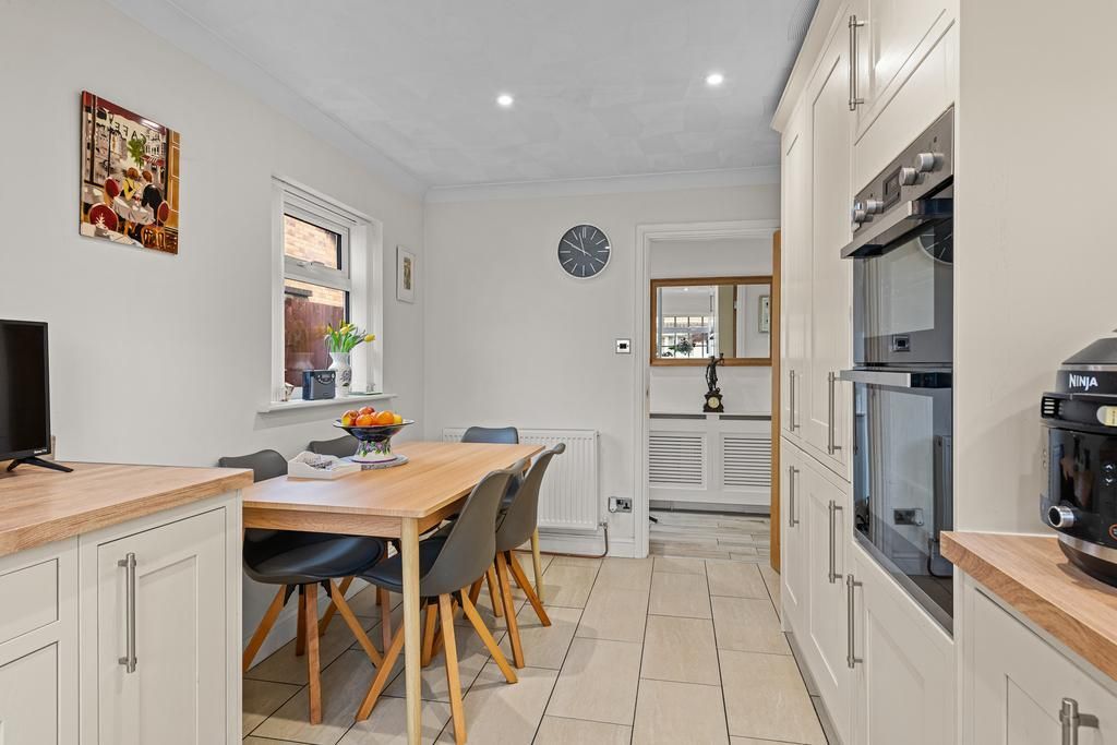 Property photo 2 of 19 Photo 2