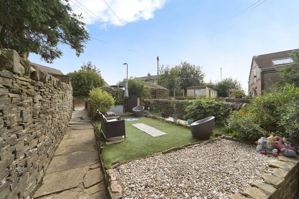 Property photo 3 of 19