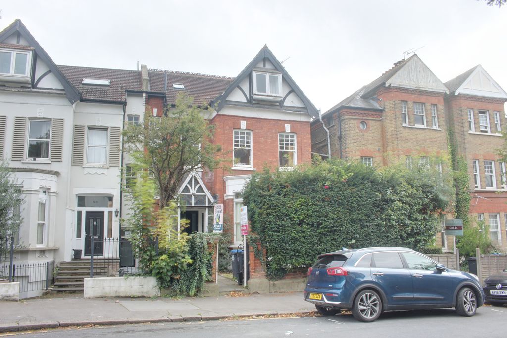 Property photo 1 of 11