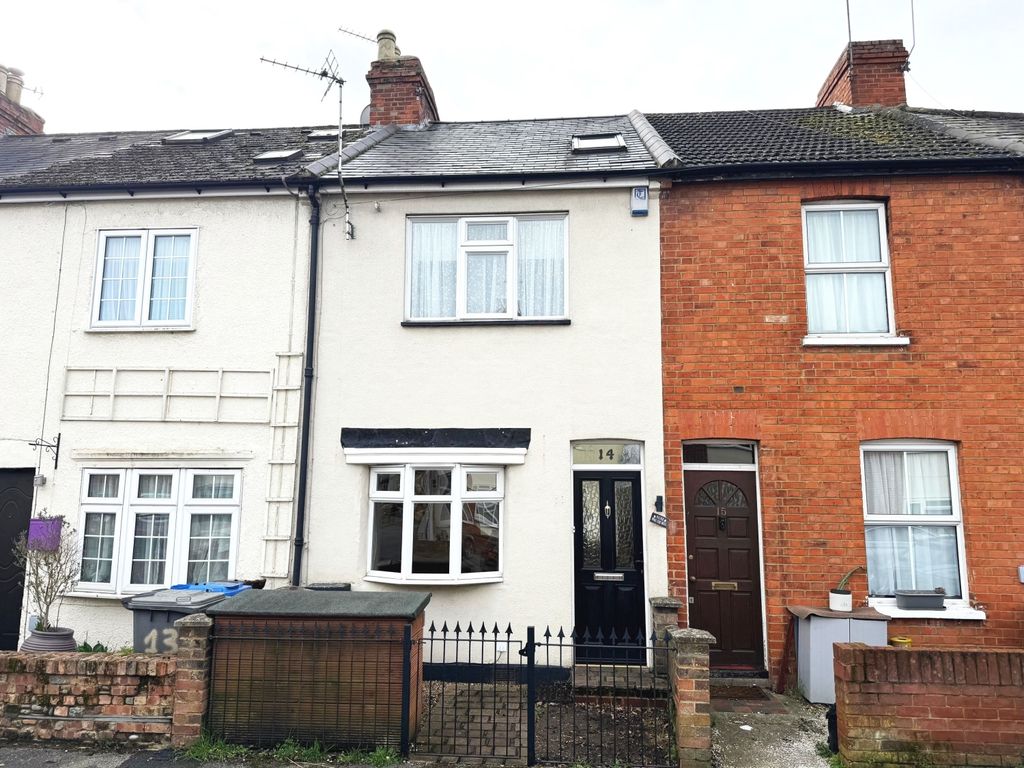 Property photo 1 of 10 Front