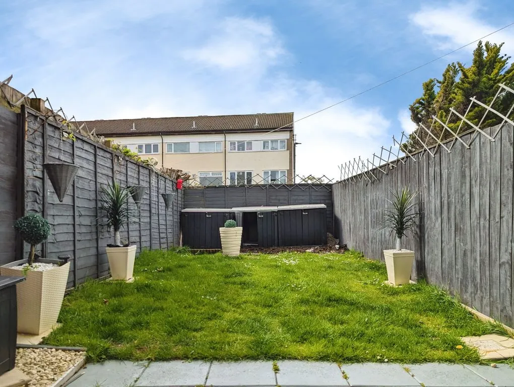 House in Newcastle upon Tyne, Cowgate, Benwell - More