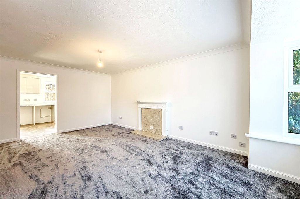 Property photo 3 of 18 Picture No. 17