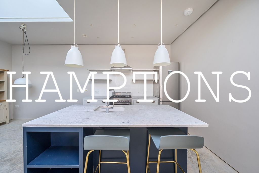 Property photo 2 of 9 5