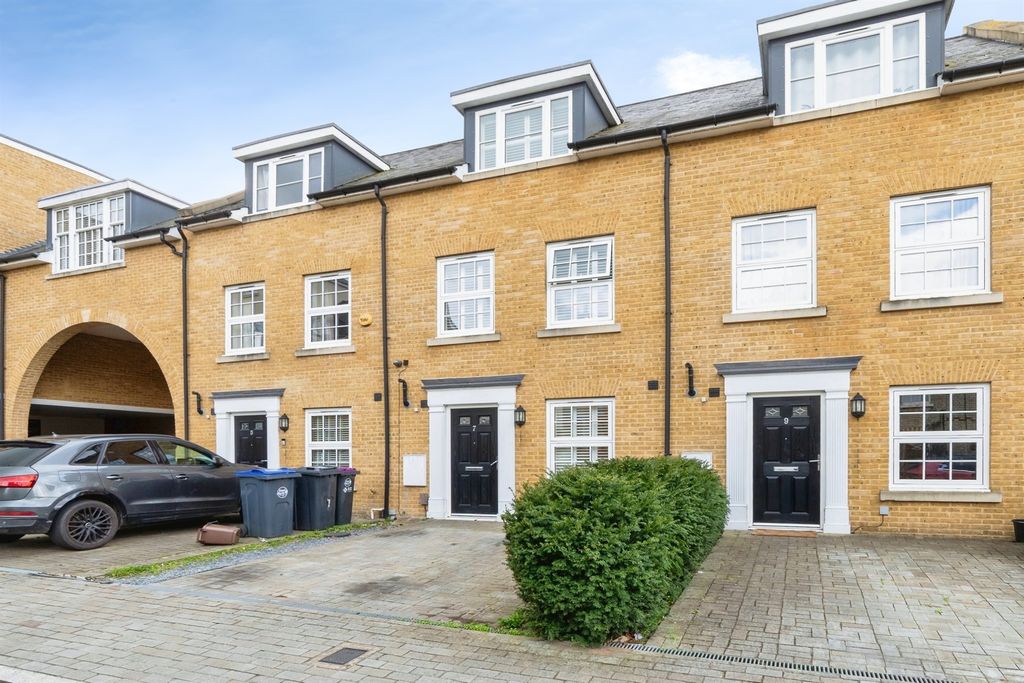 Property photo 1 of 20