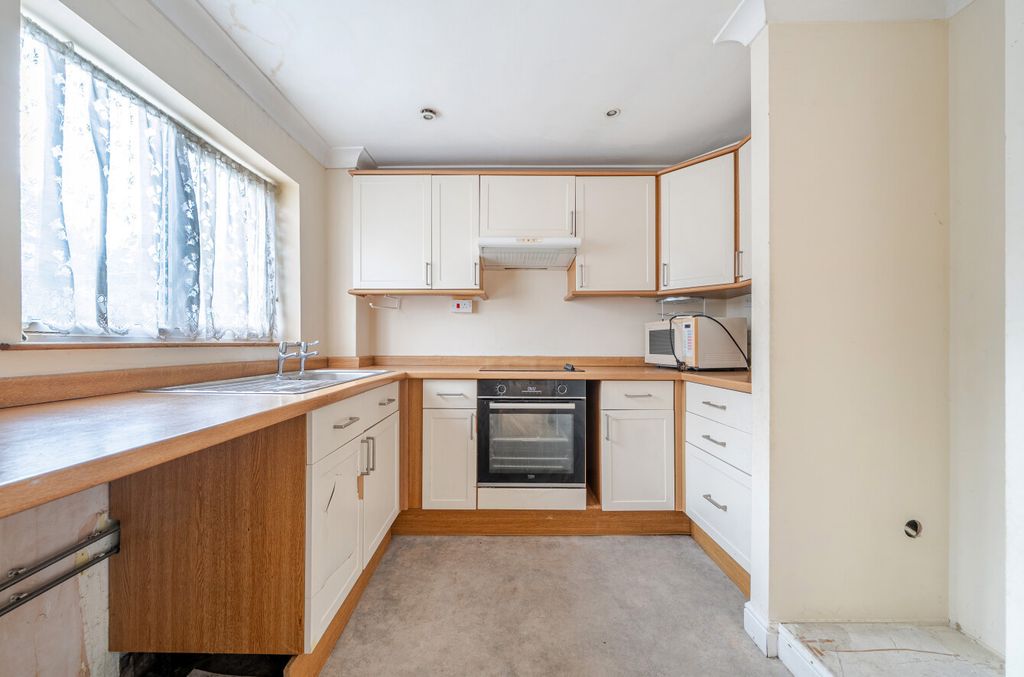 Property photo 2 of 9 1528867-19-1A1107...