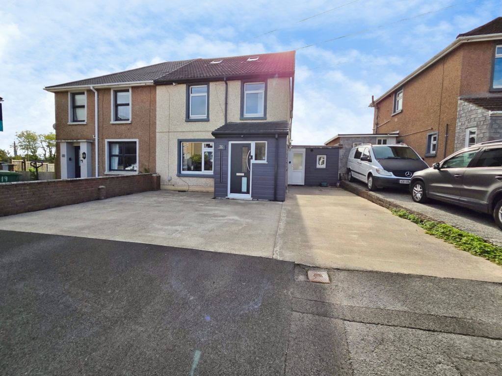 Property photo 1 of 16 Pbox-Img.Jpg