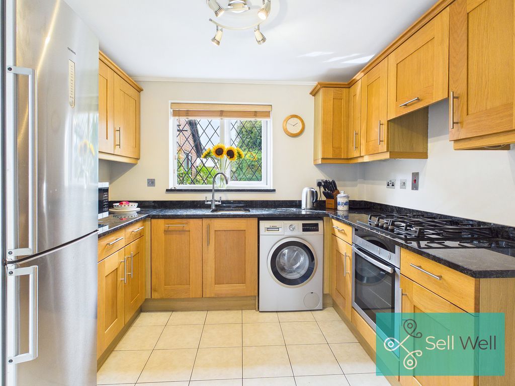 Property photo 2 of 26 Kitchen