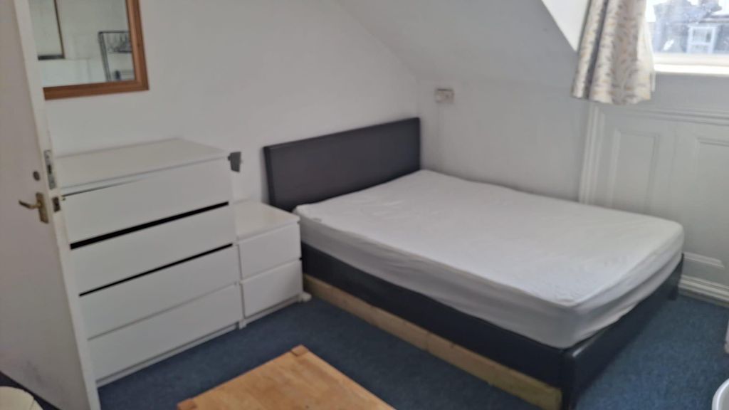Property photo 1 of 3