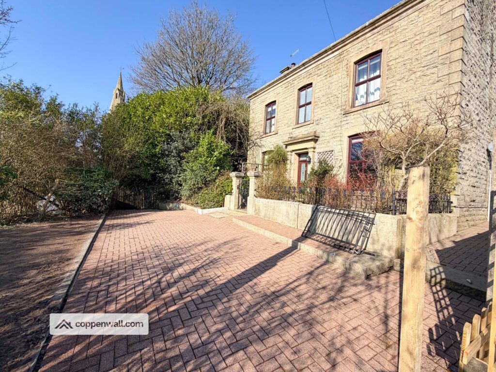 Property photo 3 of 47
