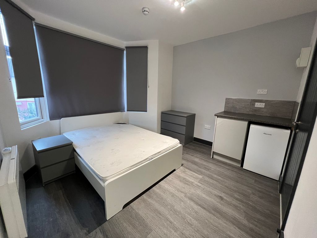 Property photo 2 of 10 Img_1600[1]