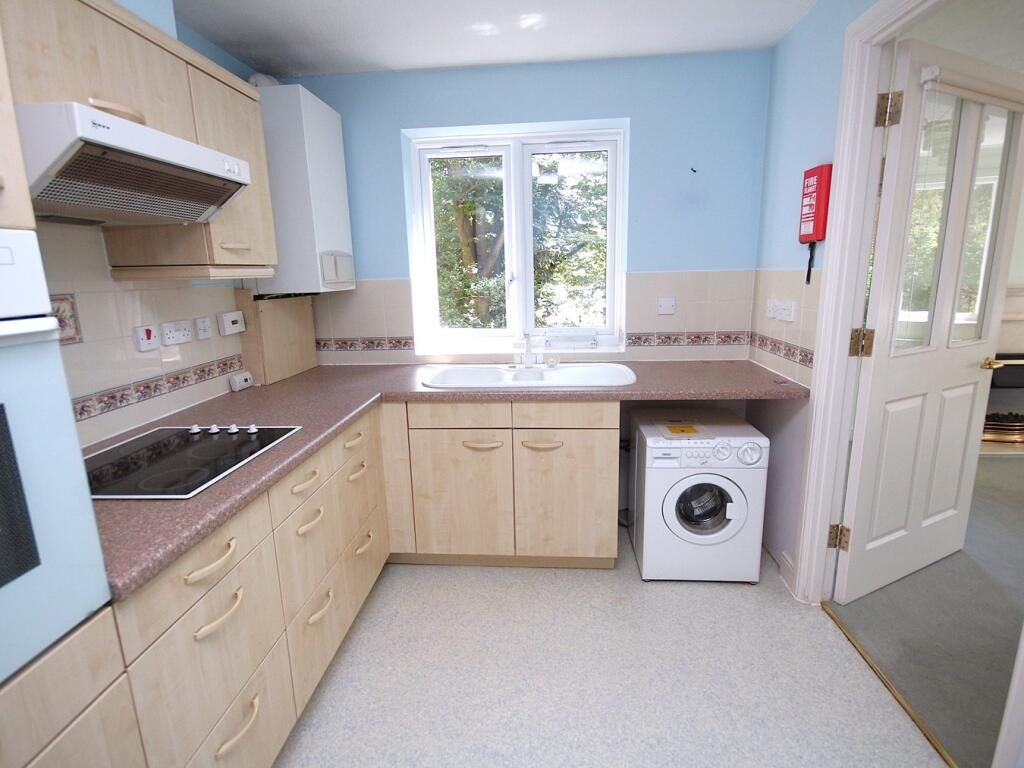 Property photo 2 of 16