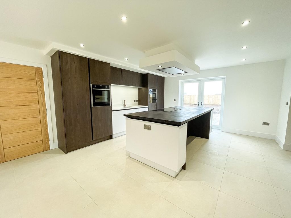 Property photo 3 of 34 Front