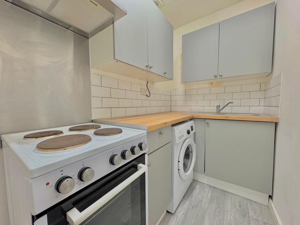 Property photo 1 of 5 Photo-2025-10-09-14-46-24