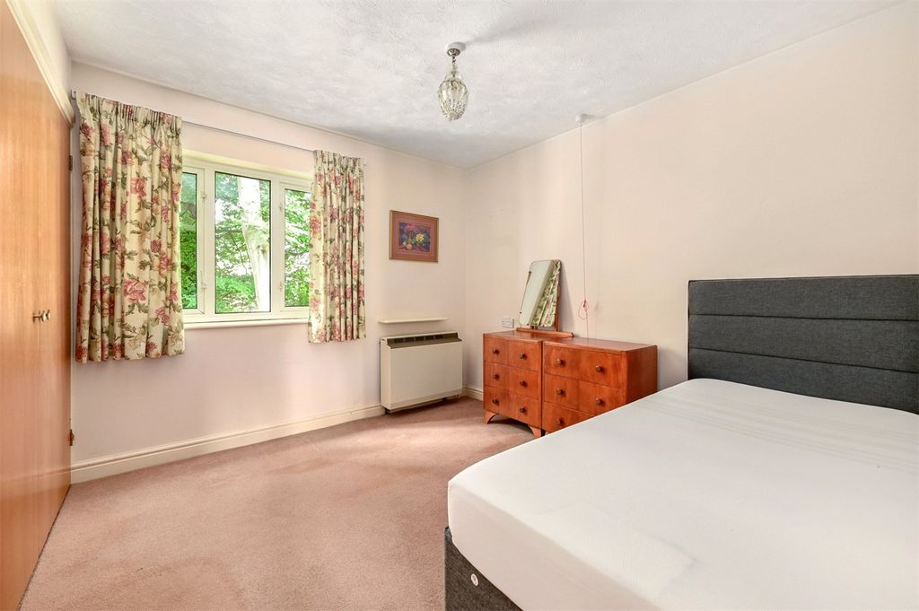 Property photo 3 of 11 Bedroom One