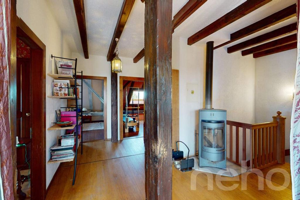 Property photo 3 of 13