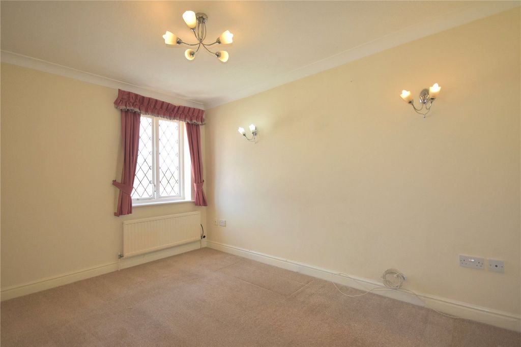 Property photo 3 of 5 Picture No. 05