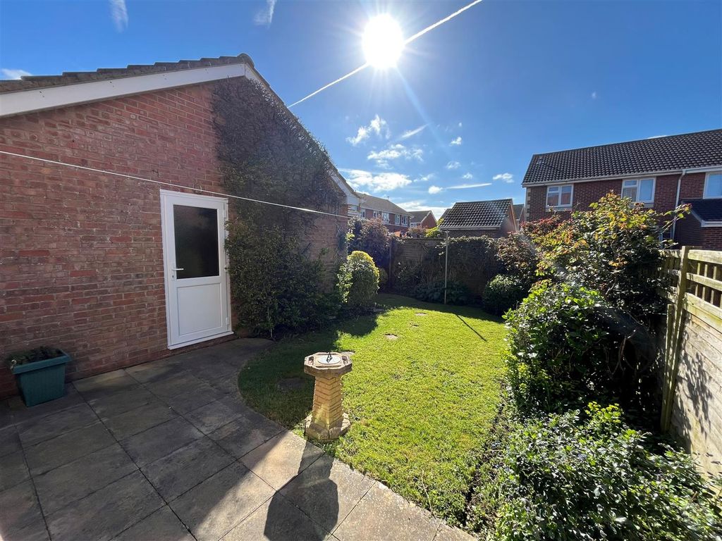 Additional image 15 of 3 bed semi-detached house to rentFenners, Weston-Super-Mare BS22