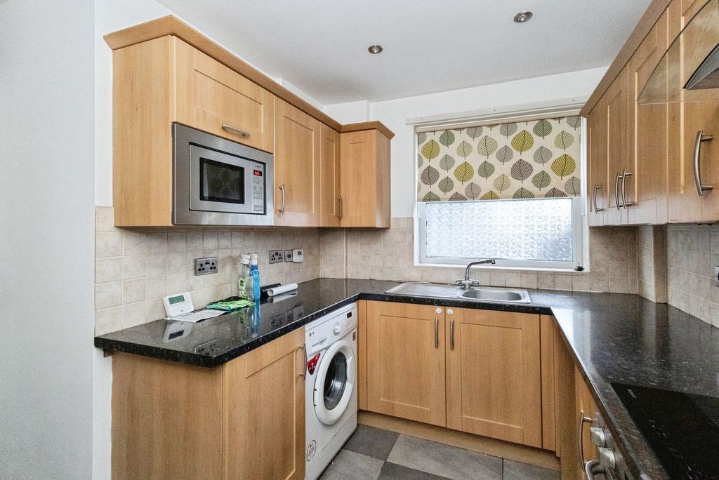 Property photo 2 of 29 Pbox-Img.Jpg