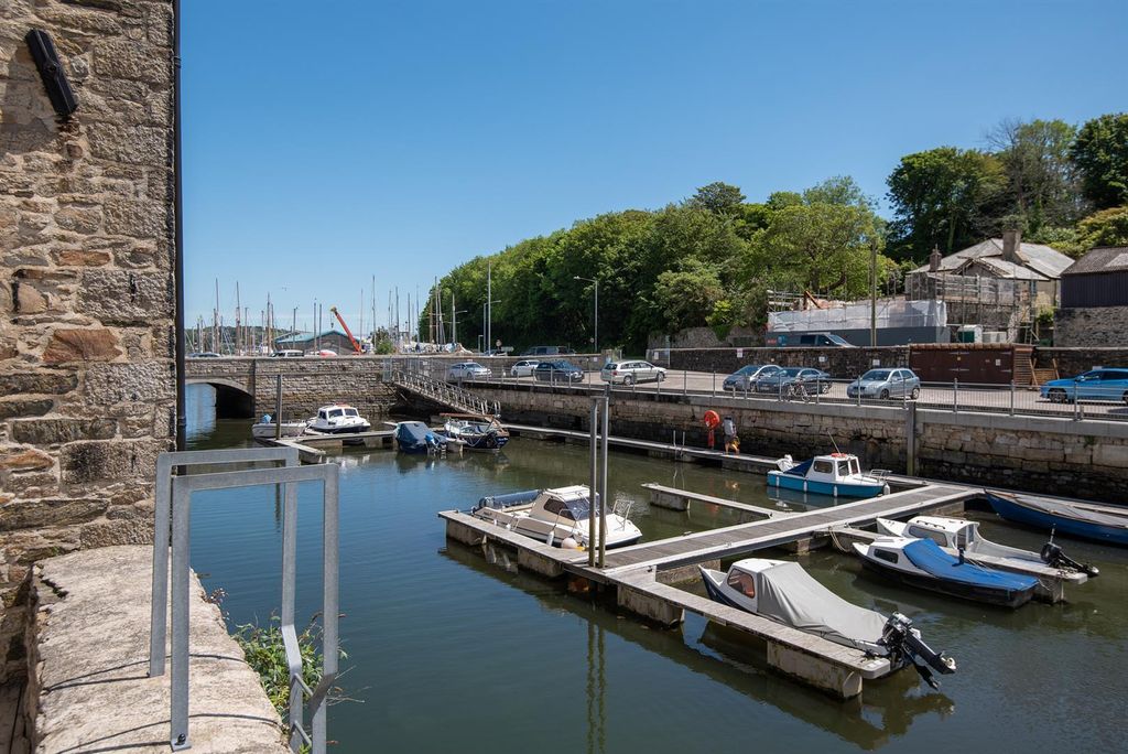 Additional image 13 of 2 bed flat for saleAnchor Terrace, Quay Hill, Penryn TR10