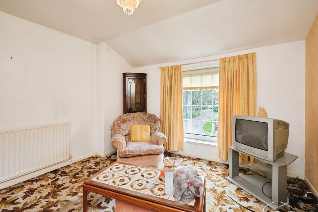 Property photo 2 of 19 Pbox-Img.Jpg