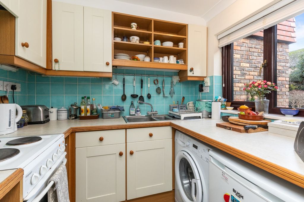 Property photo 3 of 9 3931816