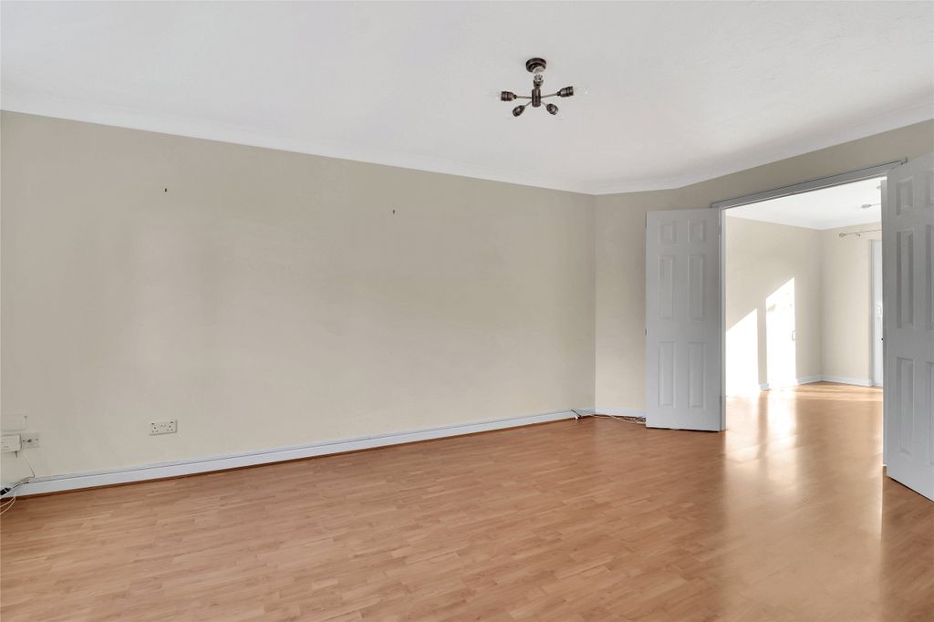 Property photo 2 of 14 Picture No. 04