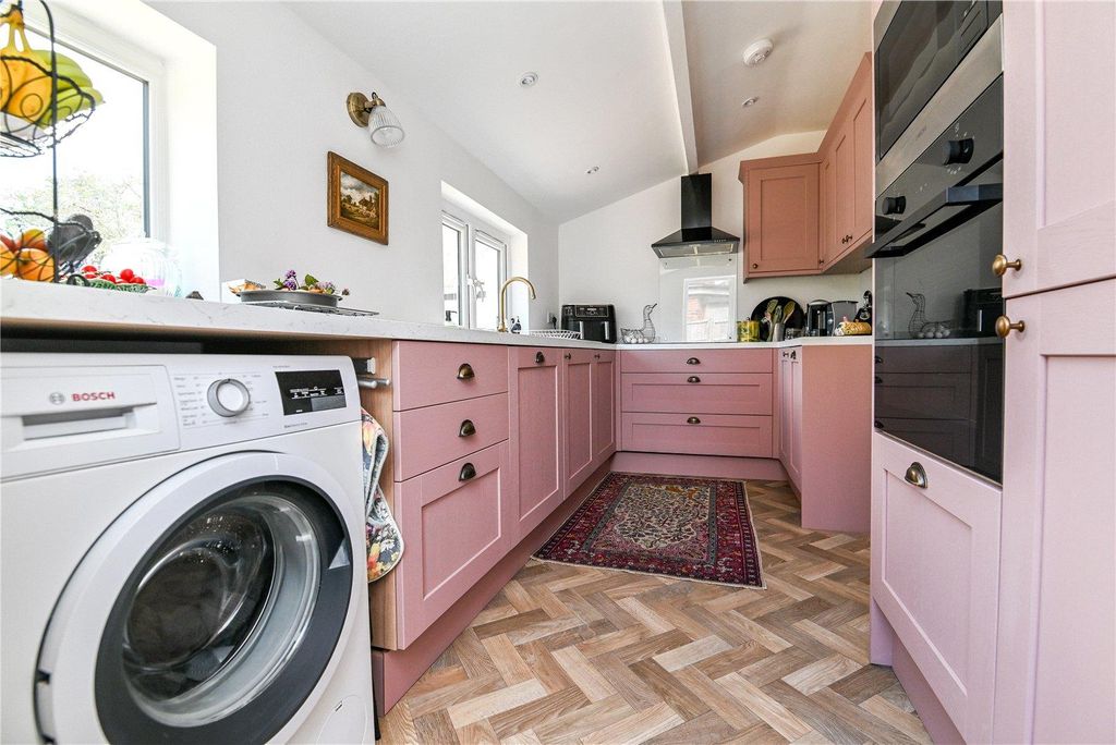 Property photo 2 of 16 Picture No. 04