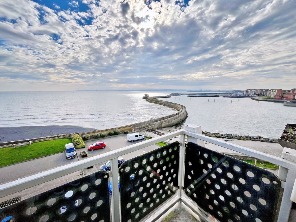 Property photo 3 of 19