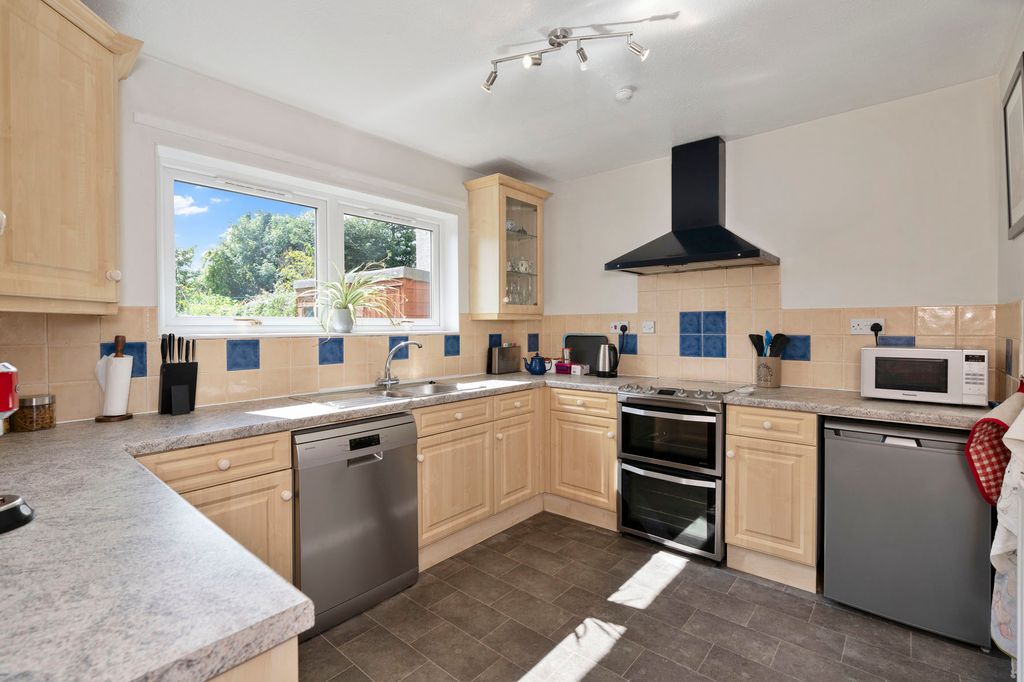 Property photo 3 of 13 Property Image 3