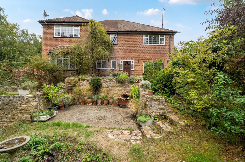Property photo 3 of 25 1516786-13-1A090d...